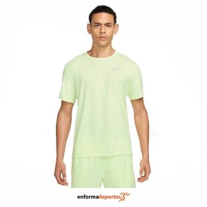 Camiseta hombre Nike Dri-Fit Uv Miler | BARELY VOLT/REFLECTIVE SI