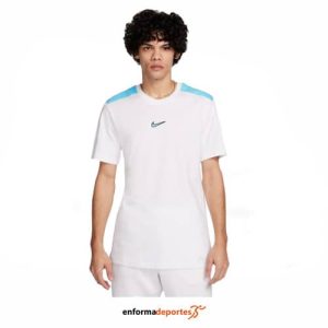CAMISETA HOMBRE NIKE SPORTSWEAR GRAPHIC | SAIL/FIR