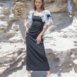 Flor de Medianoche – Vestido midi de crepé satén con flores de organza